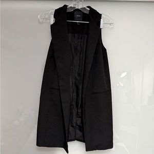 Forever 21 classic fit vest - Small never worn